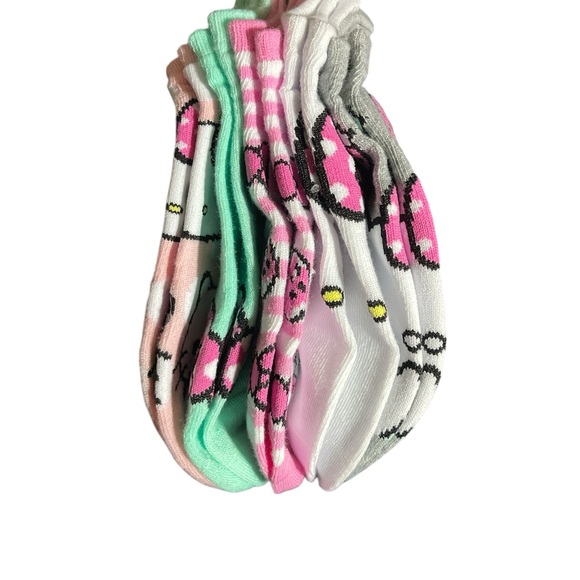 Hello Kitty 5 pairs of ankle Socks NWT - Picture 2 of 5